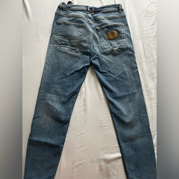 Zara jeans - Picture 2 of 3